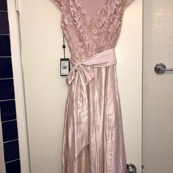 Adrianna Papell cap sleeve blush pink dress sz 12. - Picture 4 of 5